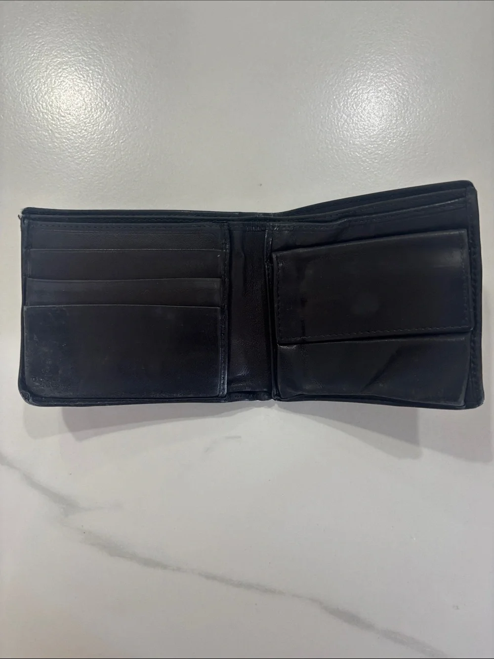 Gucci bifold wallet
